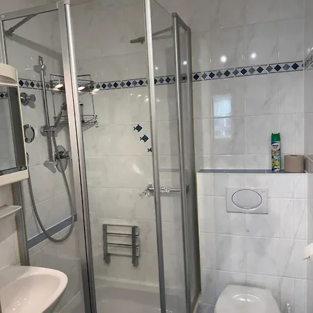 108, 2 Schlafzimmer, Dusche, 2 Wc, Kueche, Wohnzimmer, Bis 5 Gaeste 아파트