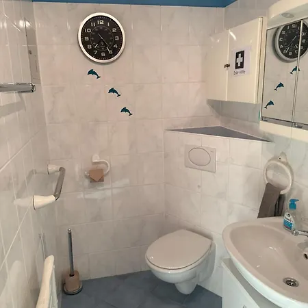 108, 2 Schlafzimmer, Dusche, 2 Wc, Kueche, Wohnzimmer, Bis 5 Gaeste 아파트 *